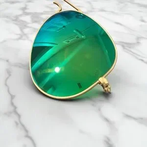Ray-Ban Aviator Sunglasses with Vibrant Green Lenses Gold Frame RB 3025 112/19 Ray-Ban Aviator RB3025 112/19 Gold Sunglasses for Men and  main image 2